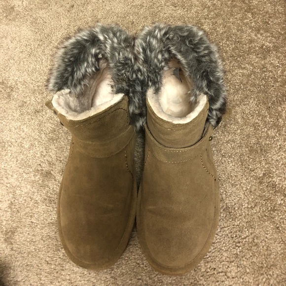 Bearpaw Boots - Picture 4 of 5